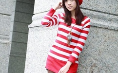 超薄肉色丝袜交足